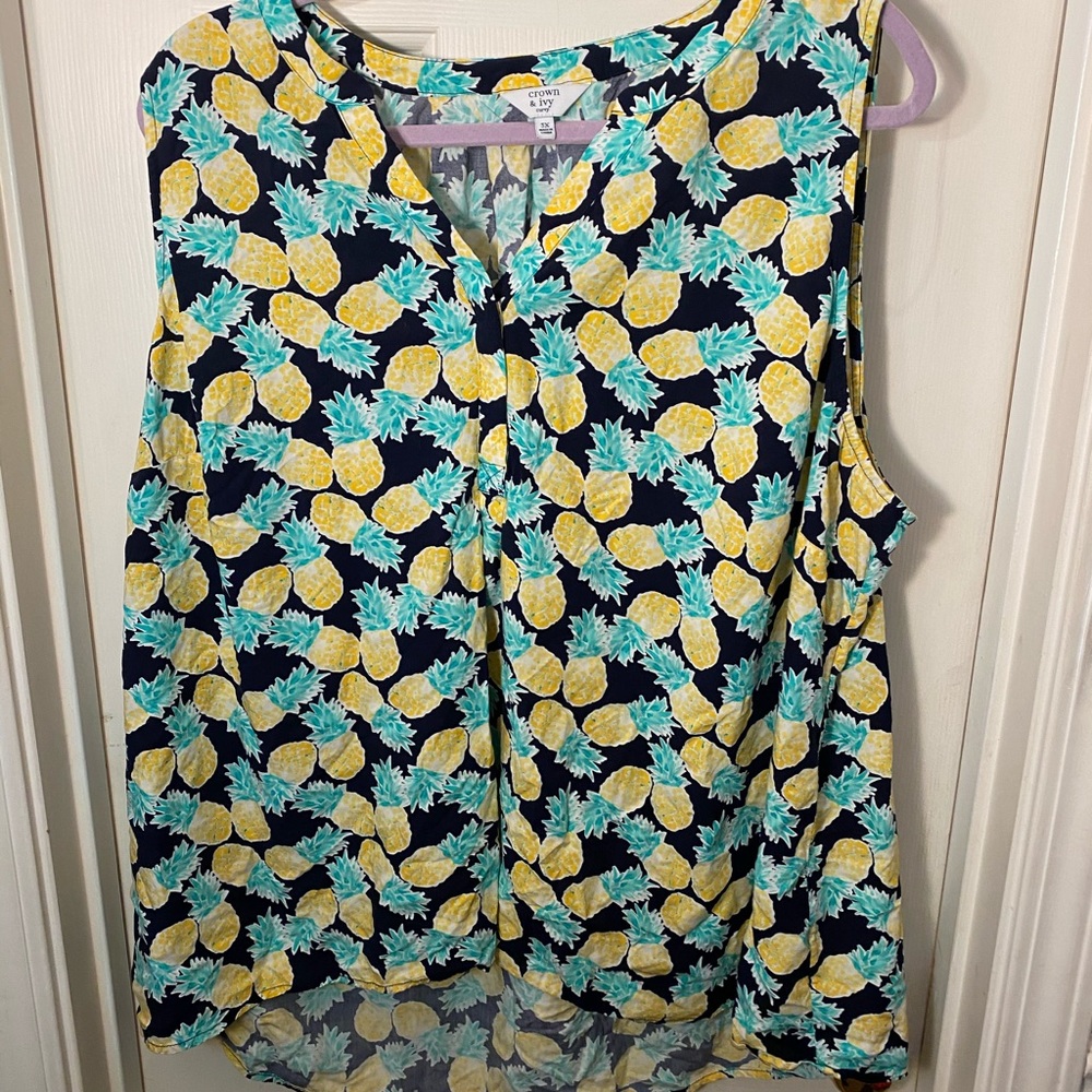 Sleeveless Pineapple Print Crown and Ivy Top